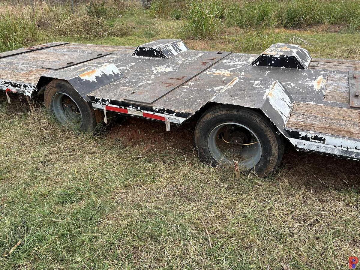 Used 2005 AZTEC TRAILERS 53’ X 102” T/A LOWBOY TRAILER