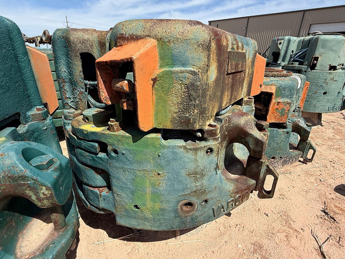 Used LOT W/ (3) VARCO 350-TON SLIP TYPE SPIDER CASING ELEVATORS