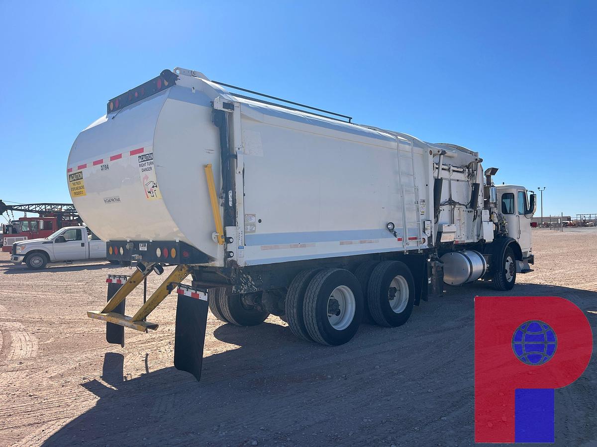Used 2016 AUTOCAR XPEDITOR T/A 29YD CABOVER TRASH TRUCK