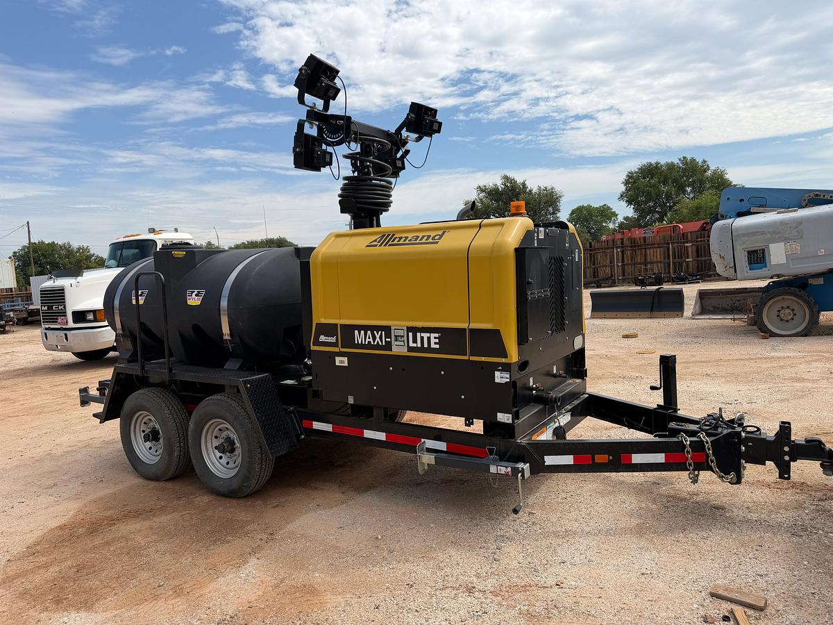 Used 2024 Allmand Maxi-Lite LED Light Tower Combo Trailer