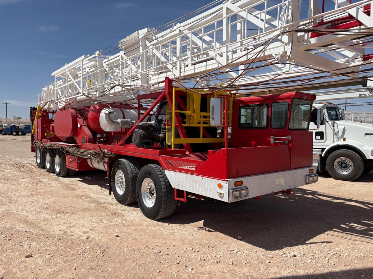 Used 2012 RIG WORKS MUSTANG DOUBLE DRUM 5-AXLE WELL SERVICE RIG