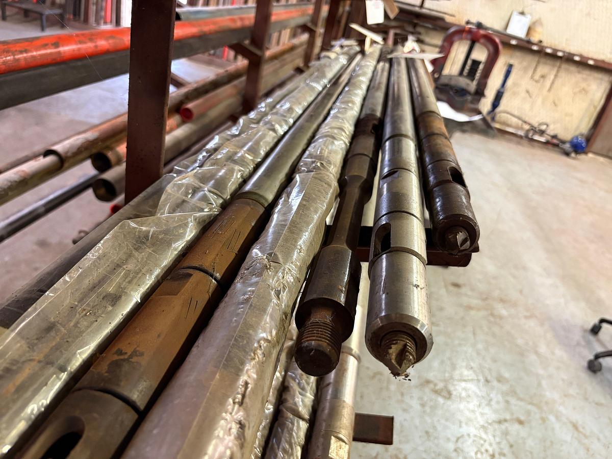 Used 1-25/32” x 3’ MTL CS STAND VALVE PLUNGER