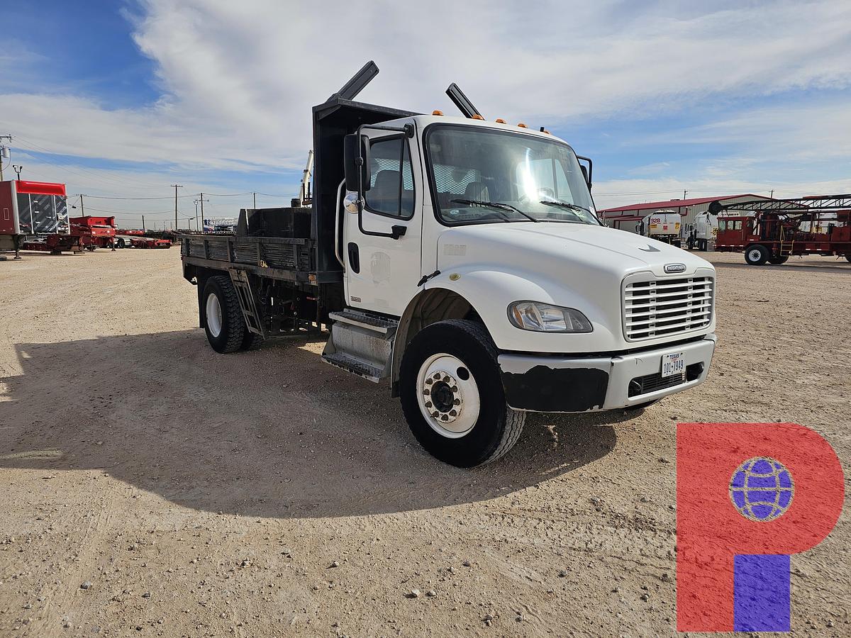 Used 2011 FREIGHTLINER M2 106 S/A DAYCAB ASPHALT POTHOLE TRUCK
