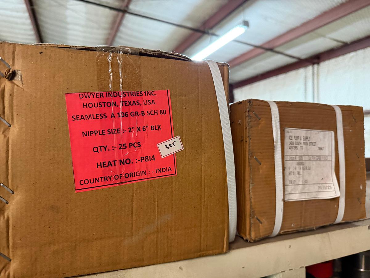 Used SECTION OF (80+) MOSTLY HEAVY WALL 2” THRU 4” PIPE NIPPLES