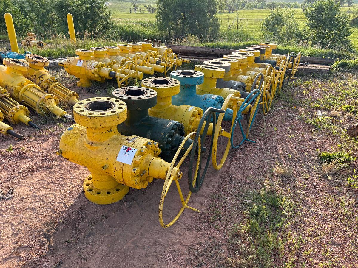 Used (13x$) 7-1/16” 5k gate valves