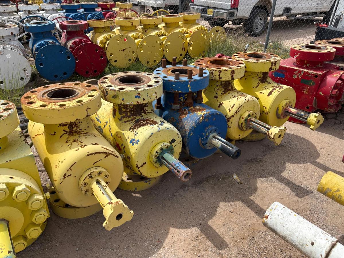 Used (5x$) (5) 7-1/16” hydraulic valves