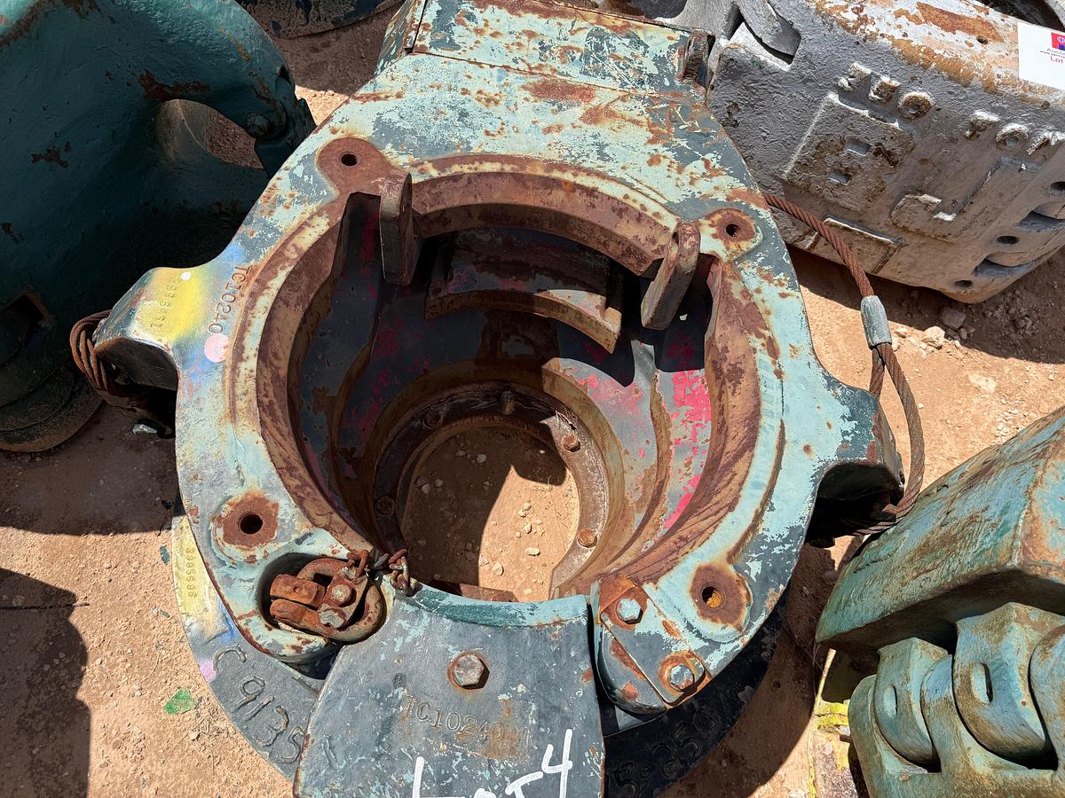 Used LOT W/ (1) NOV & (1) TEXAS INT. 250-TON & (1) BJ 175-TON SLIP TYPE SPIDER CASING ELEVATORS
