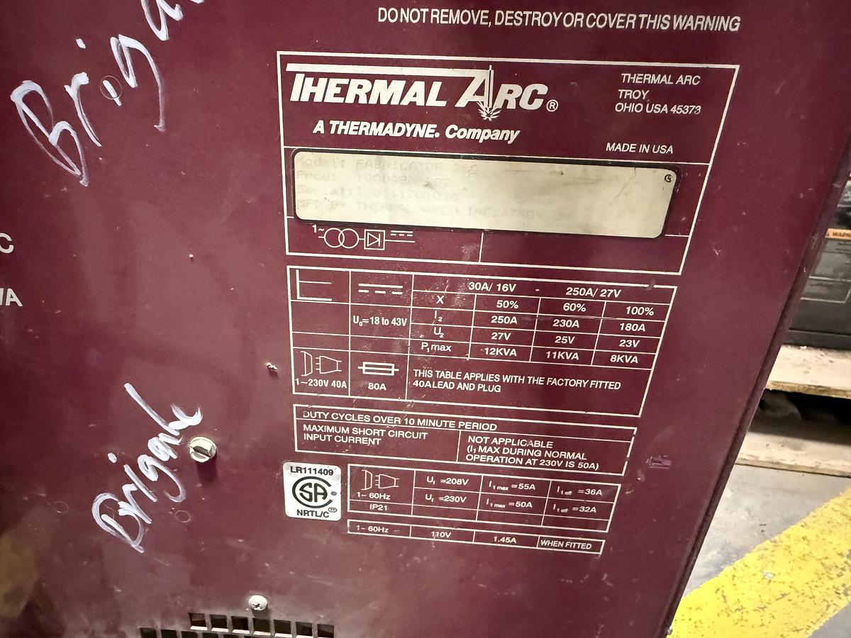 Used THERMAL ARC FABRICATOR 250 MIG WELDING MACHINE