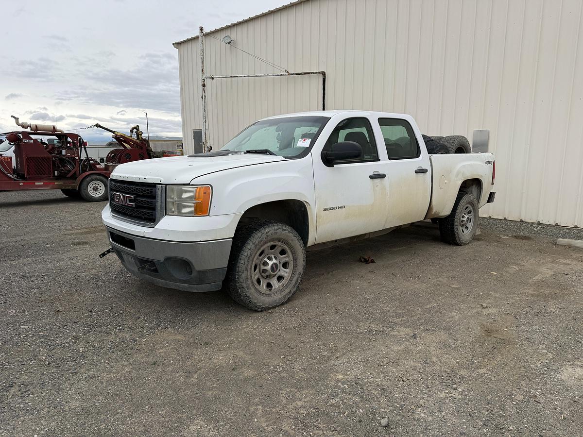 Used 2012 GMC Sierra 3500HD 4x4 Crew Cab pickup (inop)