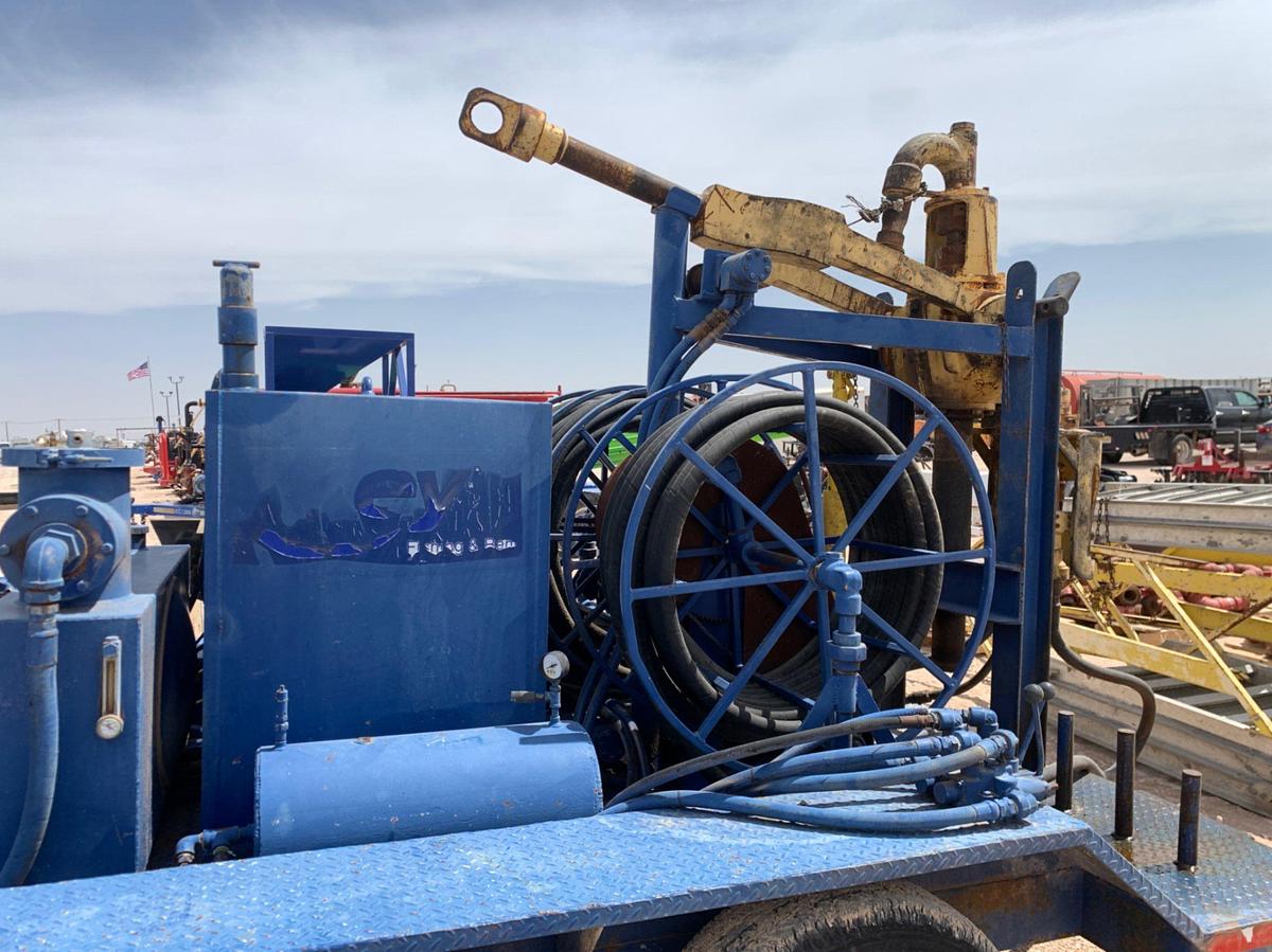 Used BOWEN 2.5 85ton HYDRAULIC POWER SWIVEL GOOSENECK TRAILER