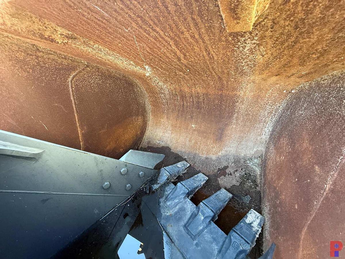 Used LUIGONG 48” 5-TOOTH EXCAVATOR BUCKET