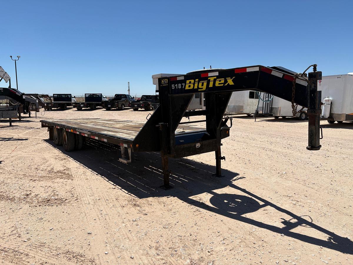 Used 2012 BIG TEX 26’ X 102” T/A GOOSENECK TRAILER