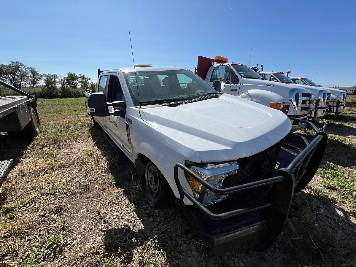 Used 2017 FORD F-250 XL CREW CAB 4X4 DIESEL PICKUP (WRECKED)