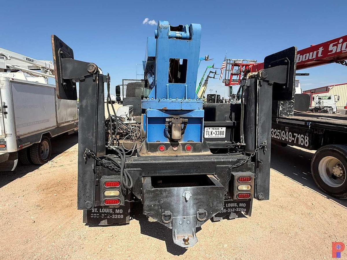 Used 2005 INTERNATIONAL WORKSTAR 7400 W/ 90’ PLATFORM SIGN CRANE TRUCK