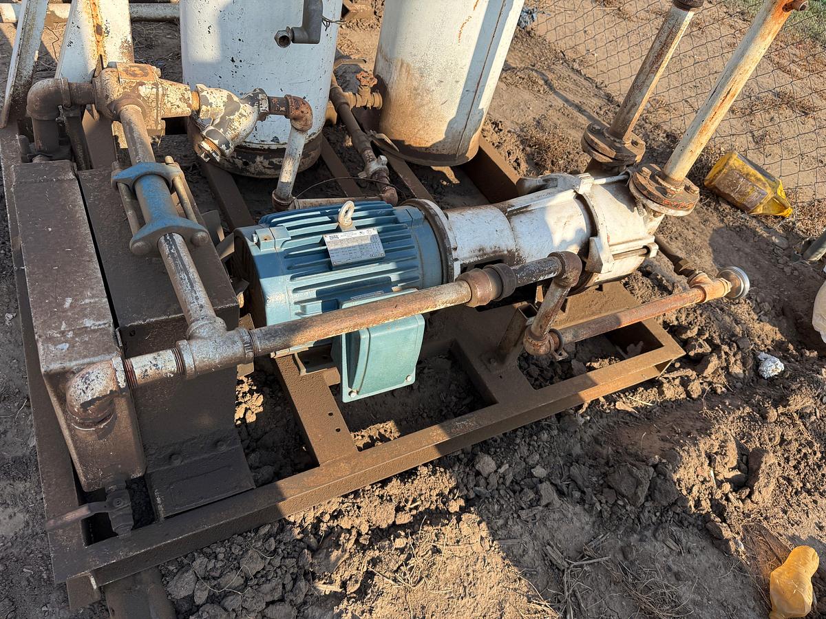 Used (4) SKIDDED AIR COMPRESSOR STATIONS INCOMPLETE F/ PARTS