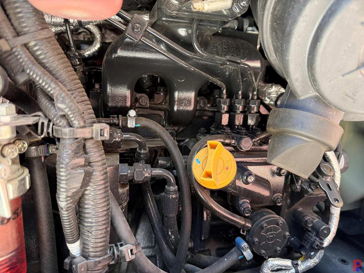 Used (NEW) DEVELON DX27Z-7 COMPACT MINI EXCAVATOR