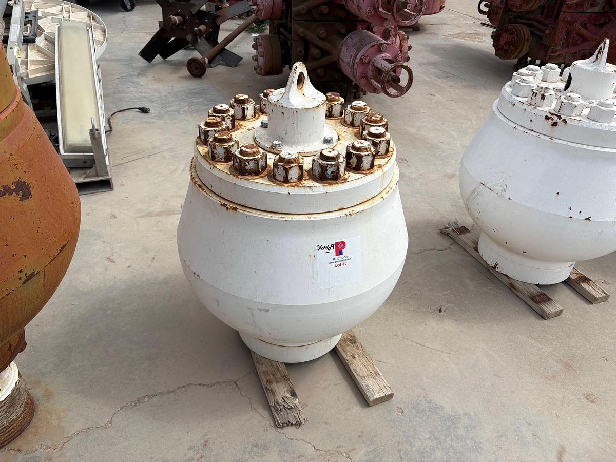 Used Pulsation dampener for mud pump
