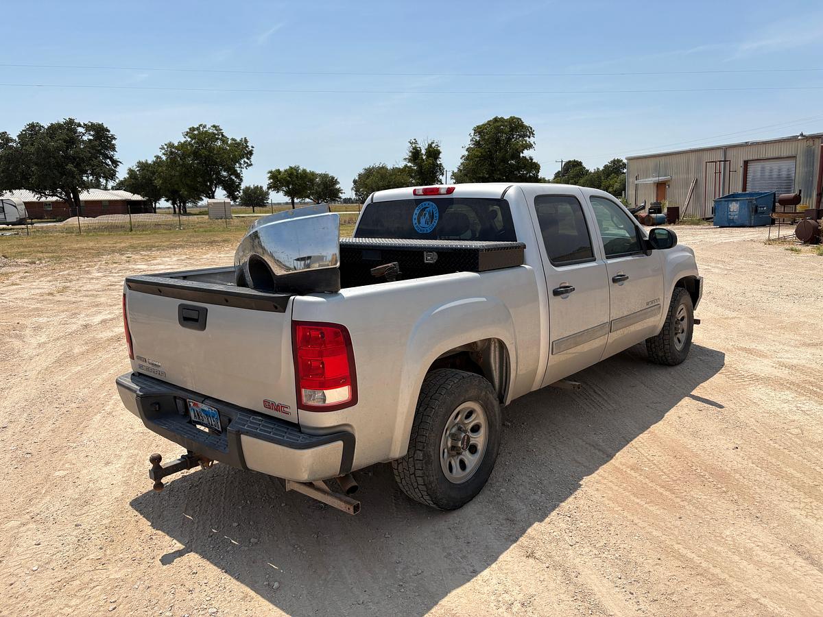 Used 2010 GMC SIERRA 1500 CREW CAB PICKUP TRUCK