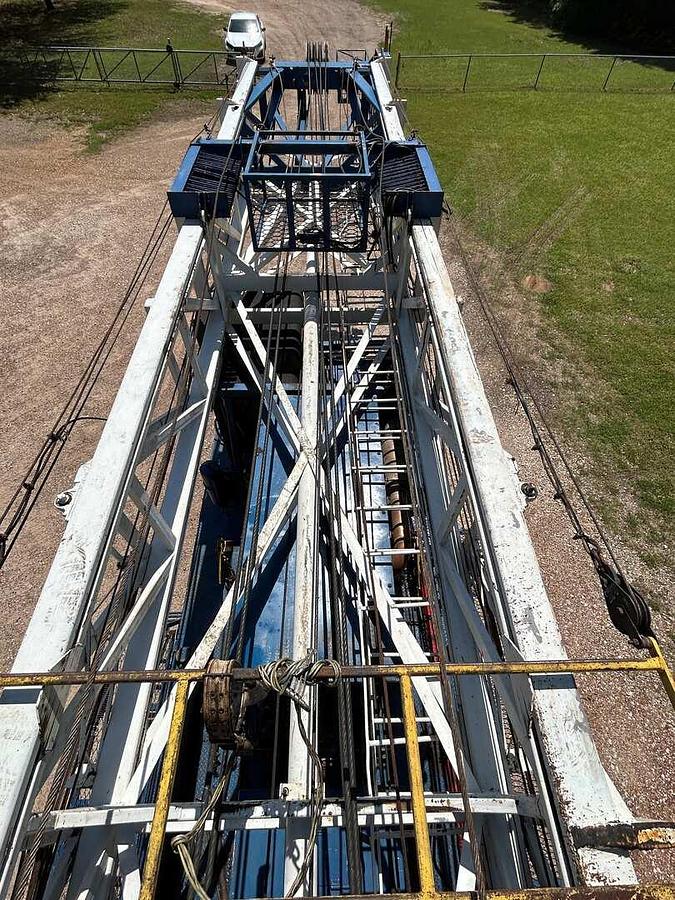 Used COOPER 250 DD (REPOWERED) 96'-180K 4-AXLE WELL SERIVCE WORKOVER RIG