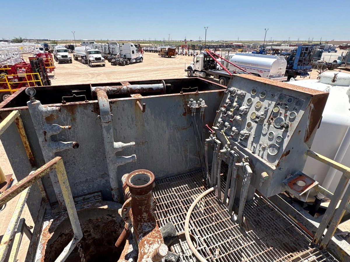 Used 2009 HS T/A CEMENT PUMP TRAILER