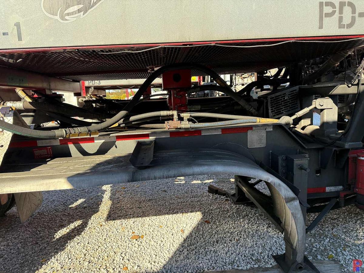 Used 2012 UE MANUFACTURING 2250 HP QUINTUPLEX 3-AXLE FRAC PUMP TRAILER (FIELD READY)