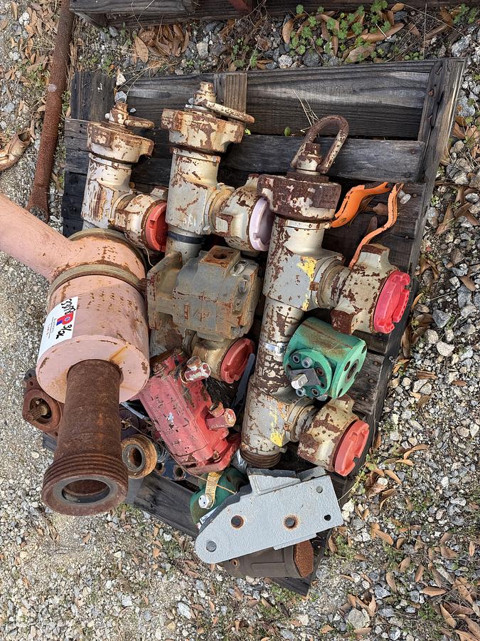 Used (3) PALLETS W/ 2” 10K WP CEMENT MANIFOLDS, HYDRAULIC PUMPS, REAR DIFF., 3/4” HYDRAULIC HOSES