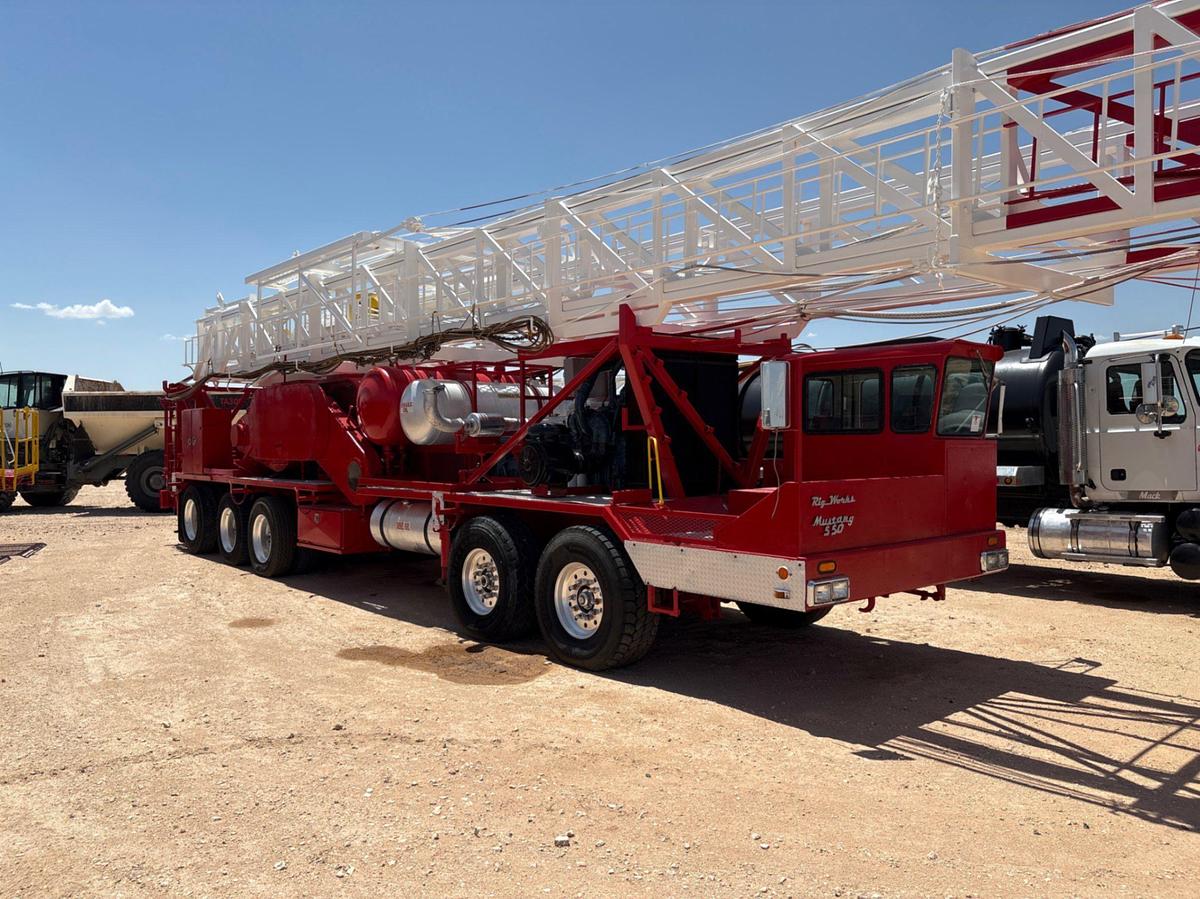 Used 2011 MUSTANG 550 5-AXLE WELL SERVICE RIG, 104x275 Mast