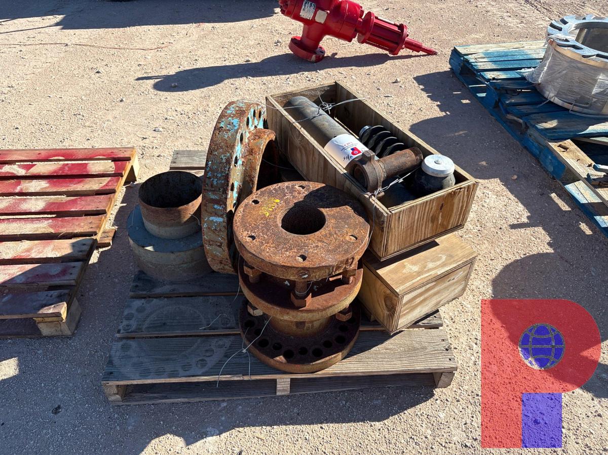 Used PALLET W/ (2) CEMENT PLUGS, (1) JU STRIPPER HEAD, 13-3/8” WELD NECK FLANGE