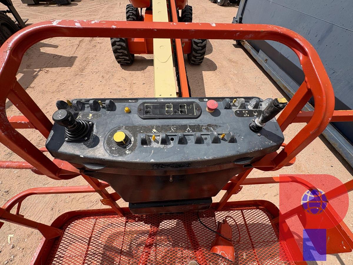 Used JLG BOOM-LIFT MANLIFT