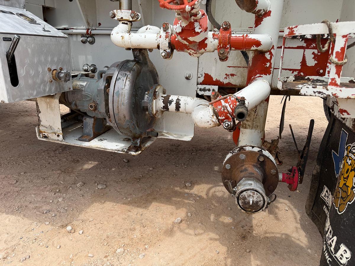 Used 2011 MACK GRANITE T/A DAYCAB HOT OIL TRUCK