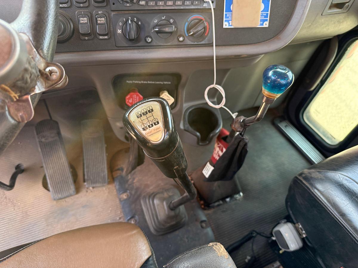 Used 2013 PETERBILT 367 T/A DAYCAB GIN POLE TRUCK