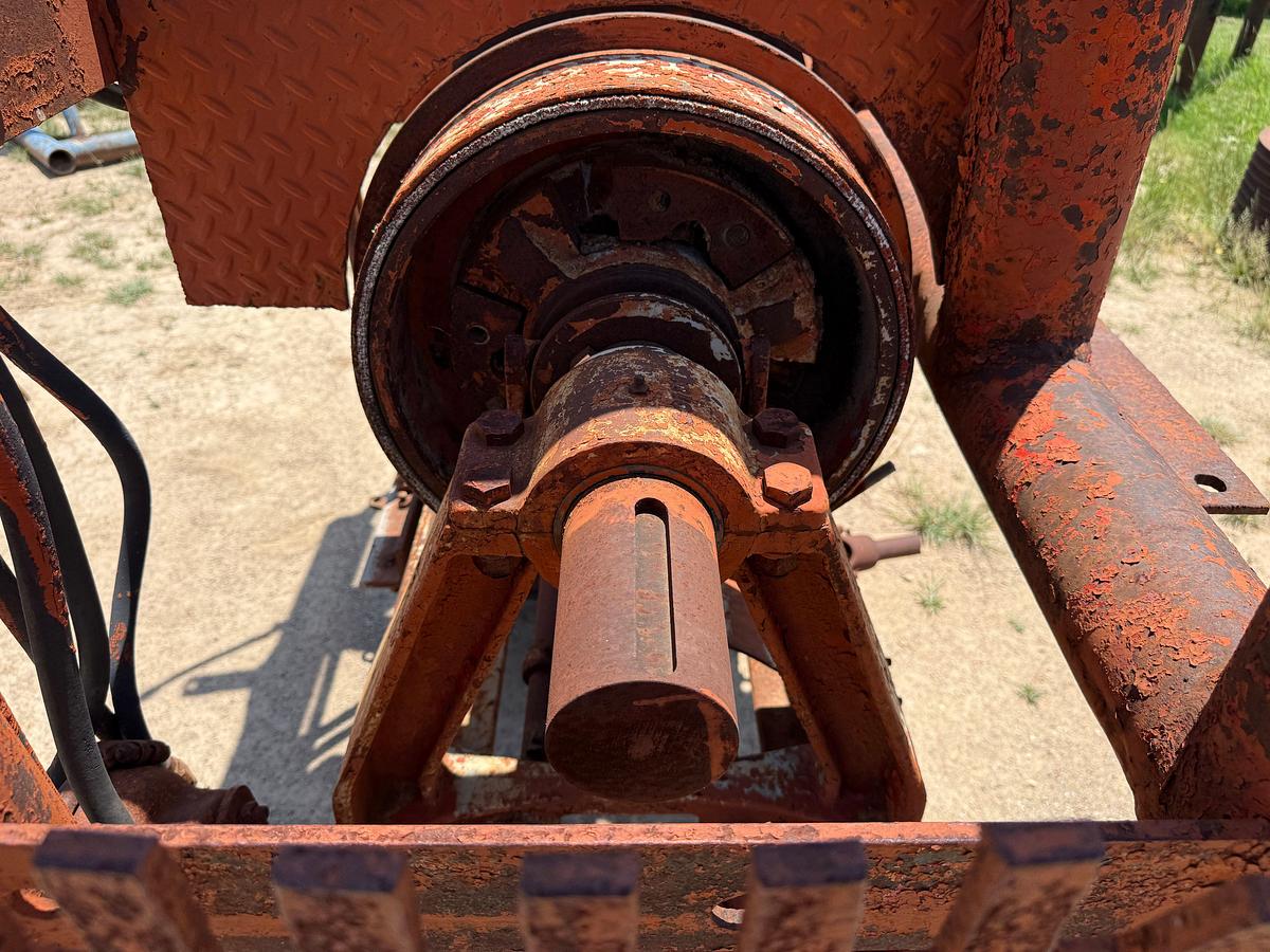 Used TULSA 70T (65K LBS) MECHANICAL WINCH W/ (2) HEADACHE RACKS
