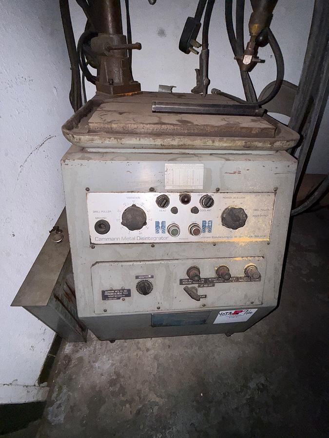 Used CAMMANN C-76A METAL DISINTEGRATOR