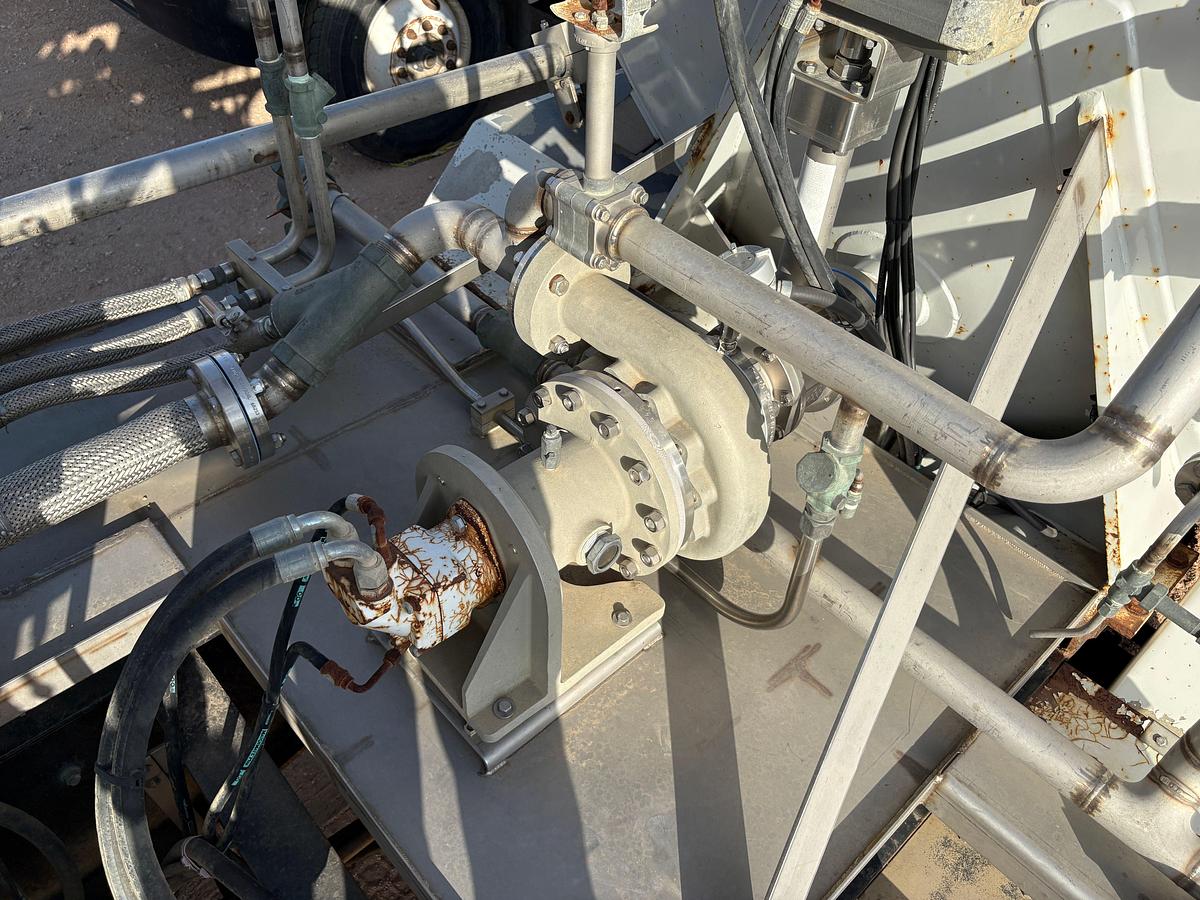 Used 2005 LORNE’S 3-AXLE CS&P QUINTAPLEX NITROGEN PUMP TRAILER