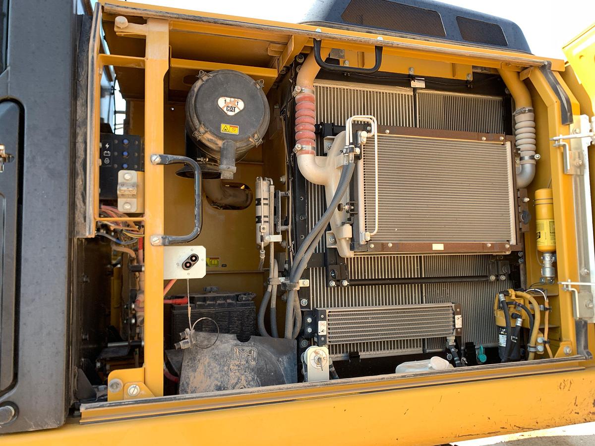 Used 2012 CATERPILLAR 320E L EXCAVATOR