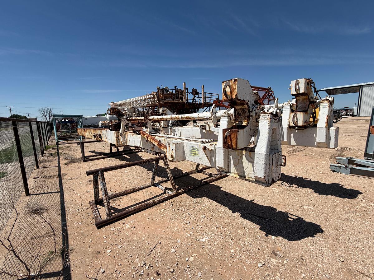 Used (2) Super Single Pipe Handler Arms F Drilling Rig