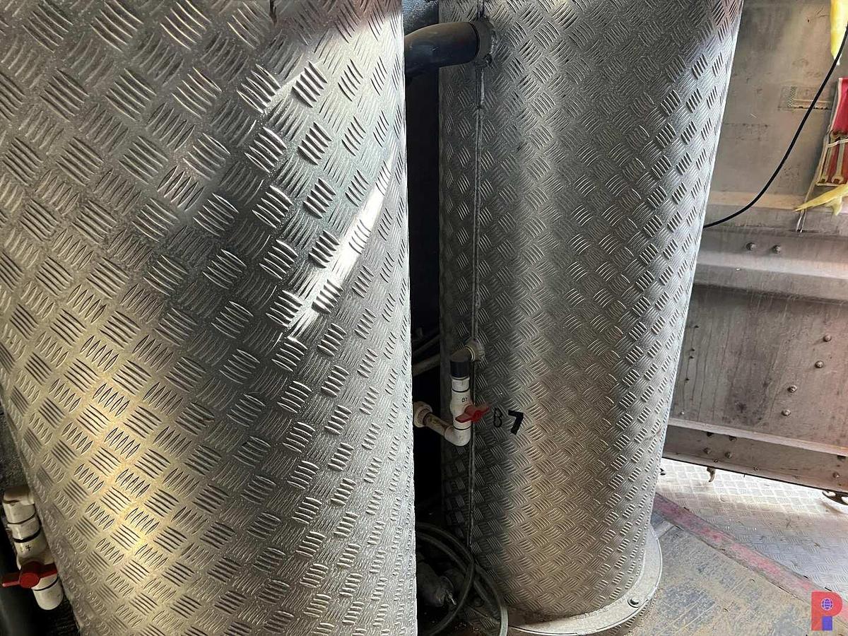 Used DUAL FRAC TANK WATER TREATMENT SYSTEM