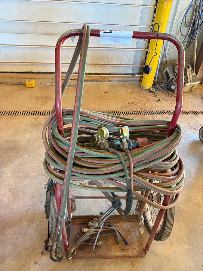 Used (1) JOBSMART ABRASIVE BLASTER & (1) SCHUMACHER 175A BATTERY CHARGER