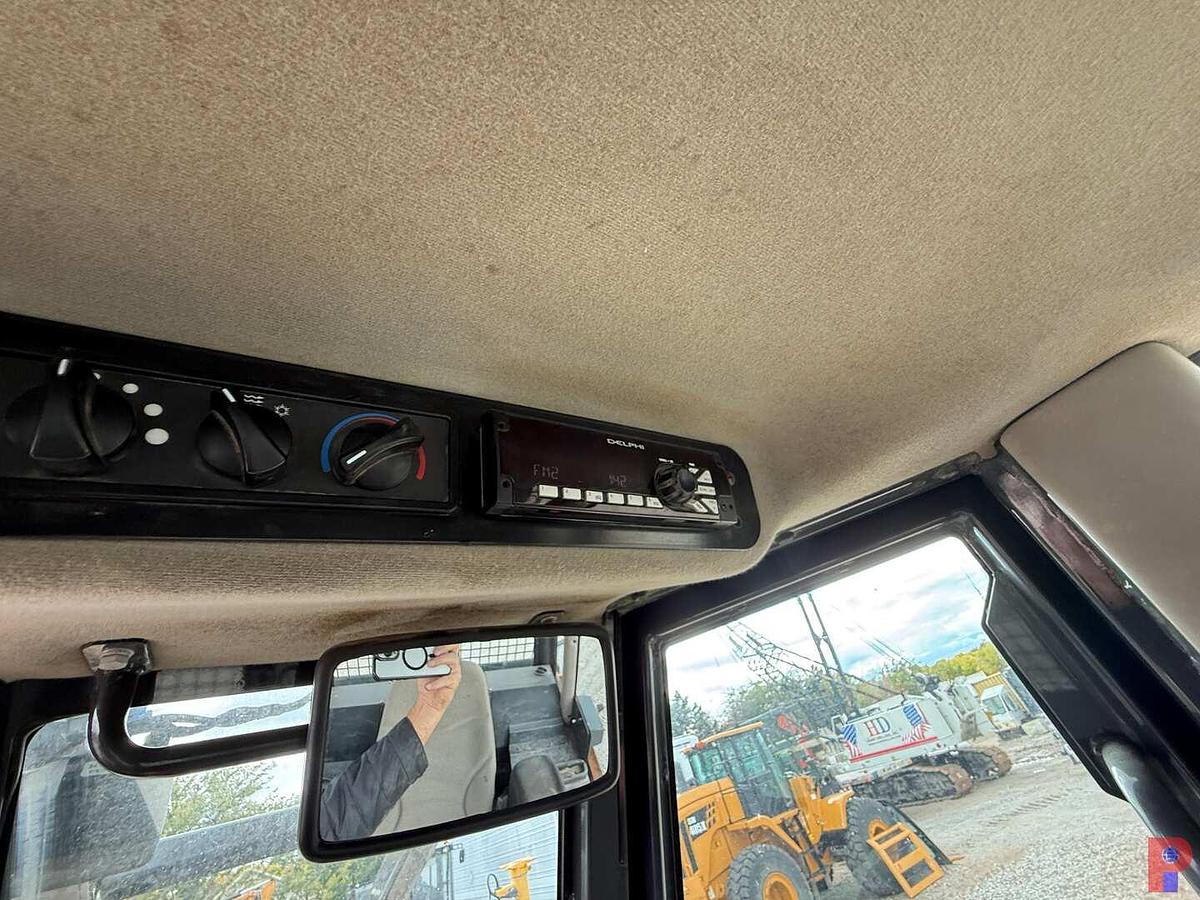 Used 2014 CASE 2050M LT CRAWLER DOZER