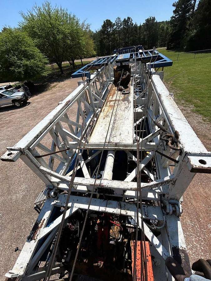 Used COOPER 250 DD (REPOWERED) 96'-180K 4-AXLE WELL SERIVCE WORKOVER RIG