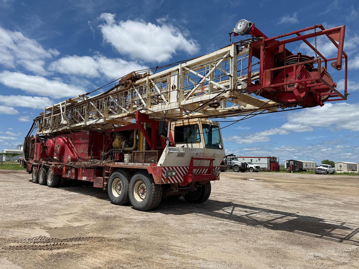 Used 2008 LOADCRAFT 550 DD 96’-225K 5-AXLE WELL SERVICE WORKOVER RIG