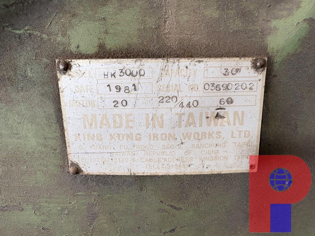 Used KINGSTON HK3000 OIL COUNTRY 30HNL 12-3/4 HOLLOW SPINDLE LATHE/TOOL POST GRINDER