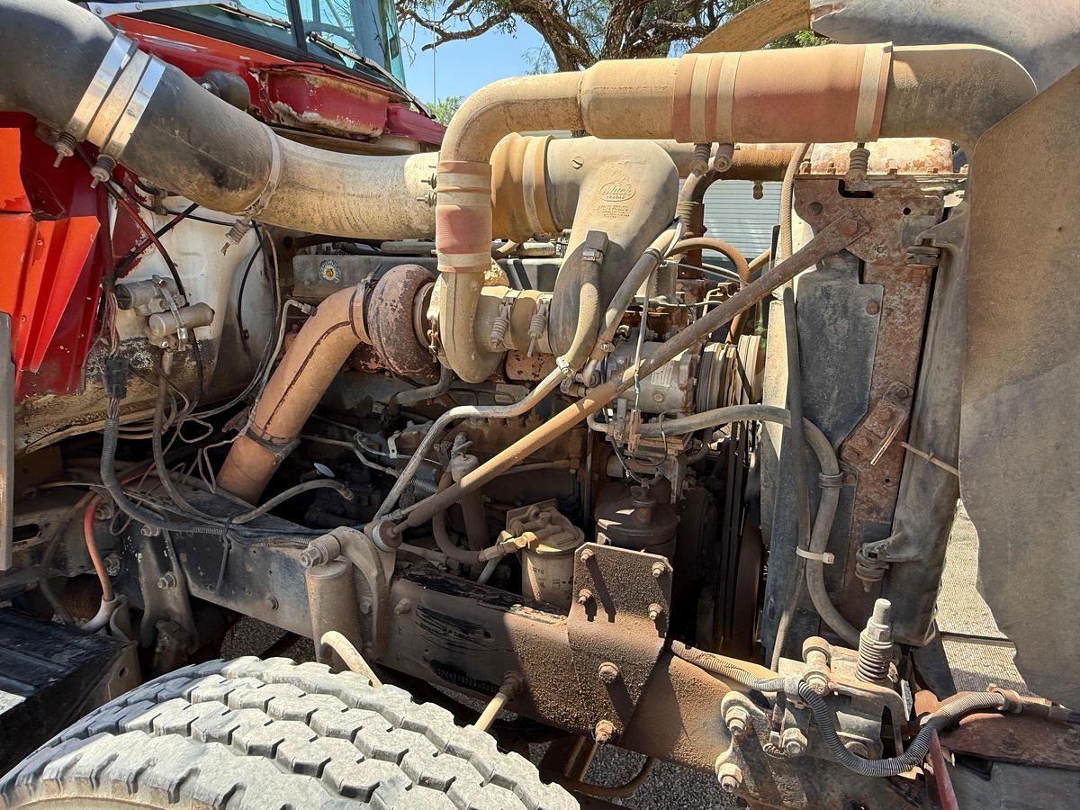 Used 1986 MACK R686ST T/A 60-BBL TRANSPORT TANK TRUCK