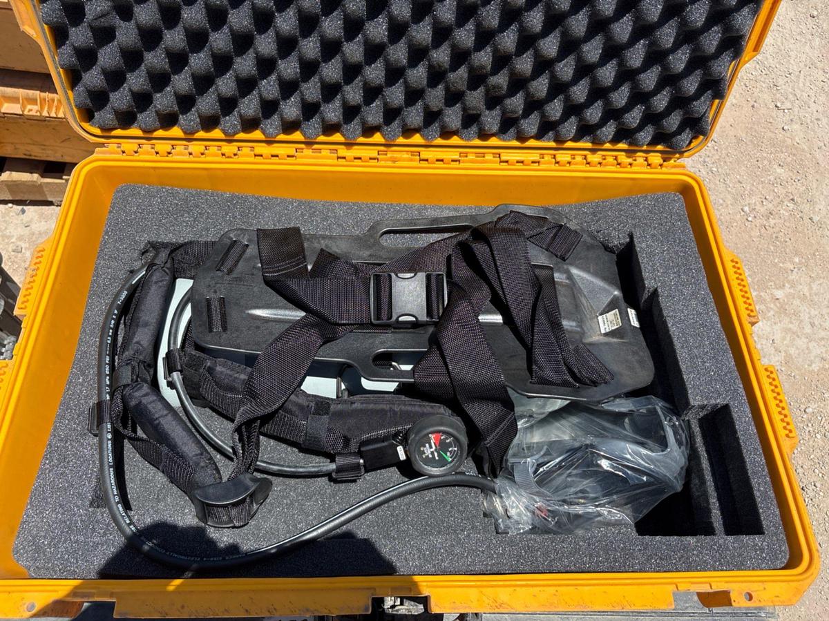 Used (5) SCBA TANKS & MASKS W/ PELICAN CASES