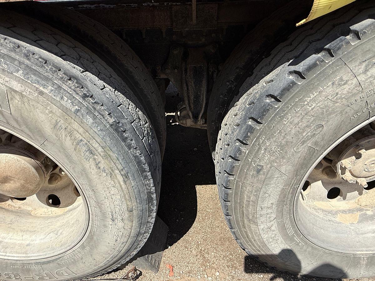 Used 2018 WESTERN STAR 4700 SF T/A 65K HYD SLICK BACK WINCH TRUCK