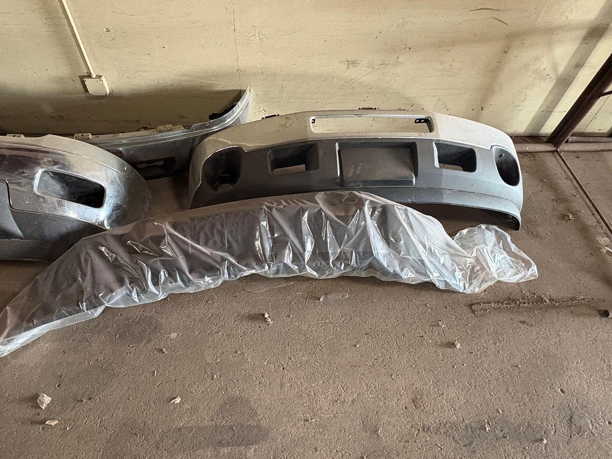 Used (5) pickup truck front bumpers & (2) ford running boards