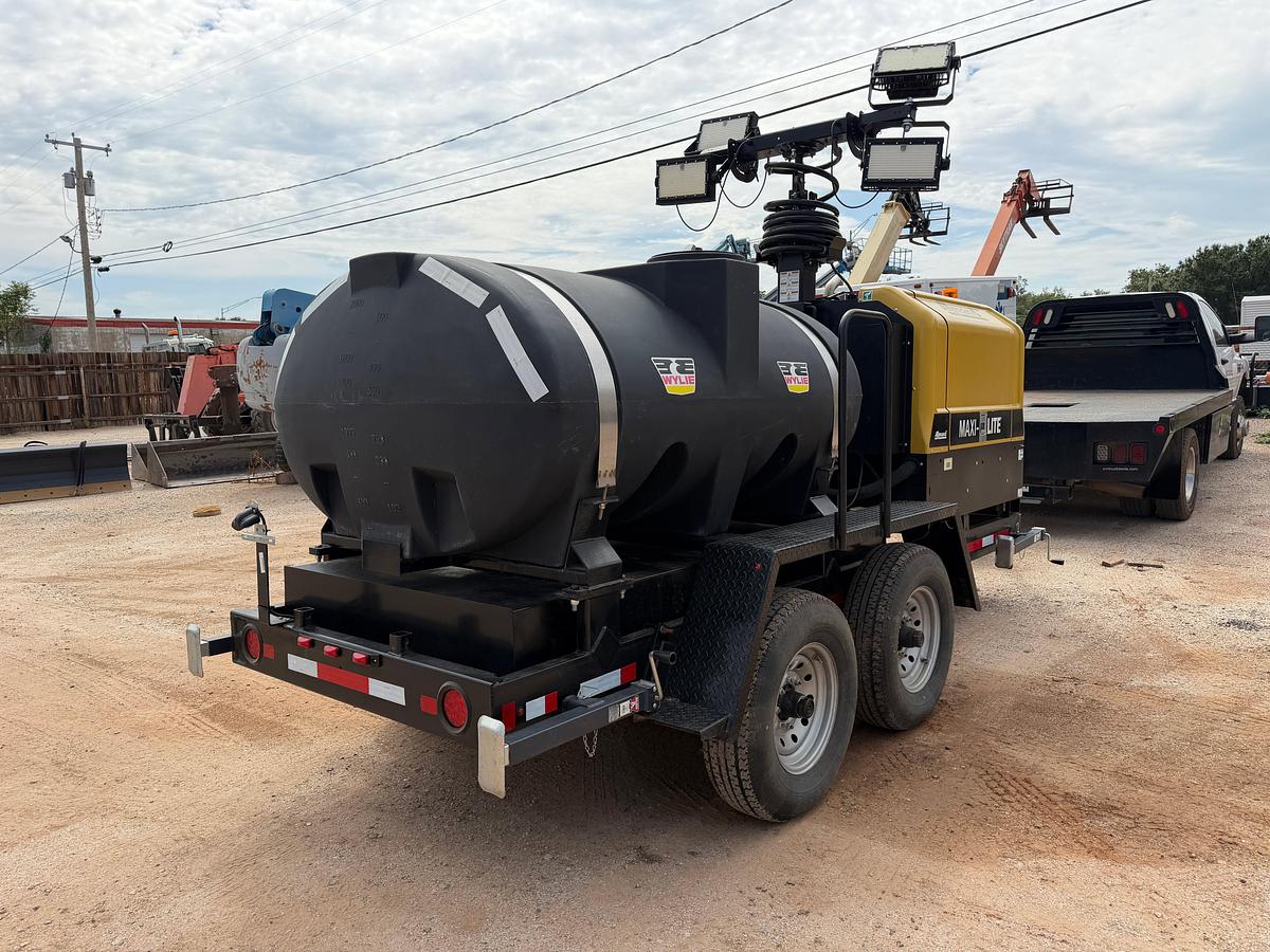 Used 2024 Allmand Maxi-Lite LED Light Tower Combo Trailer
