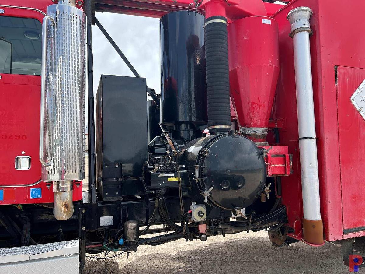 Used 2004 PETERBILT 357 T/A HYDRO-VAC TRUCK