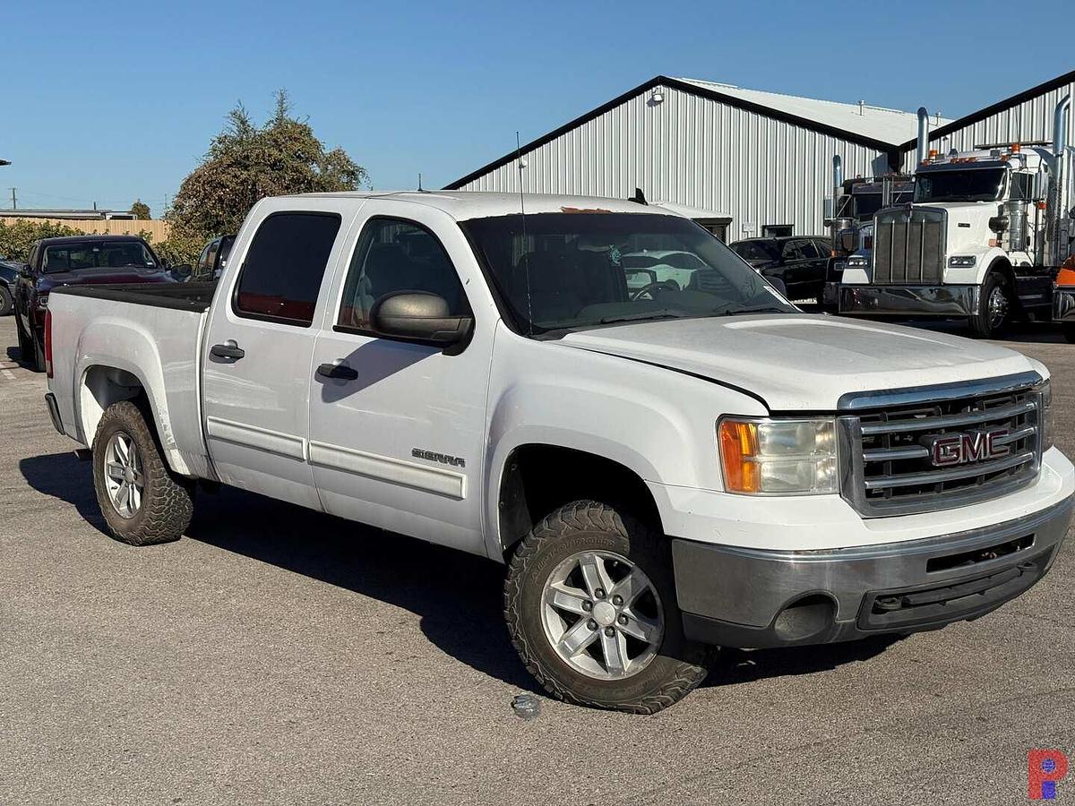 Used 2012 GMC SIERRA 1500 4X4 CREW CAB PICKUP