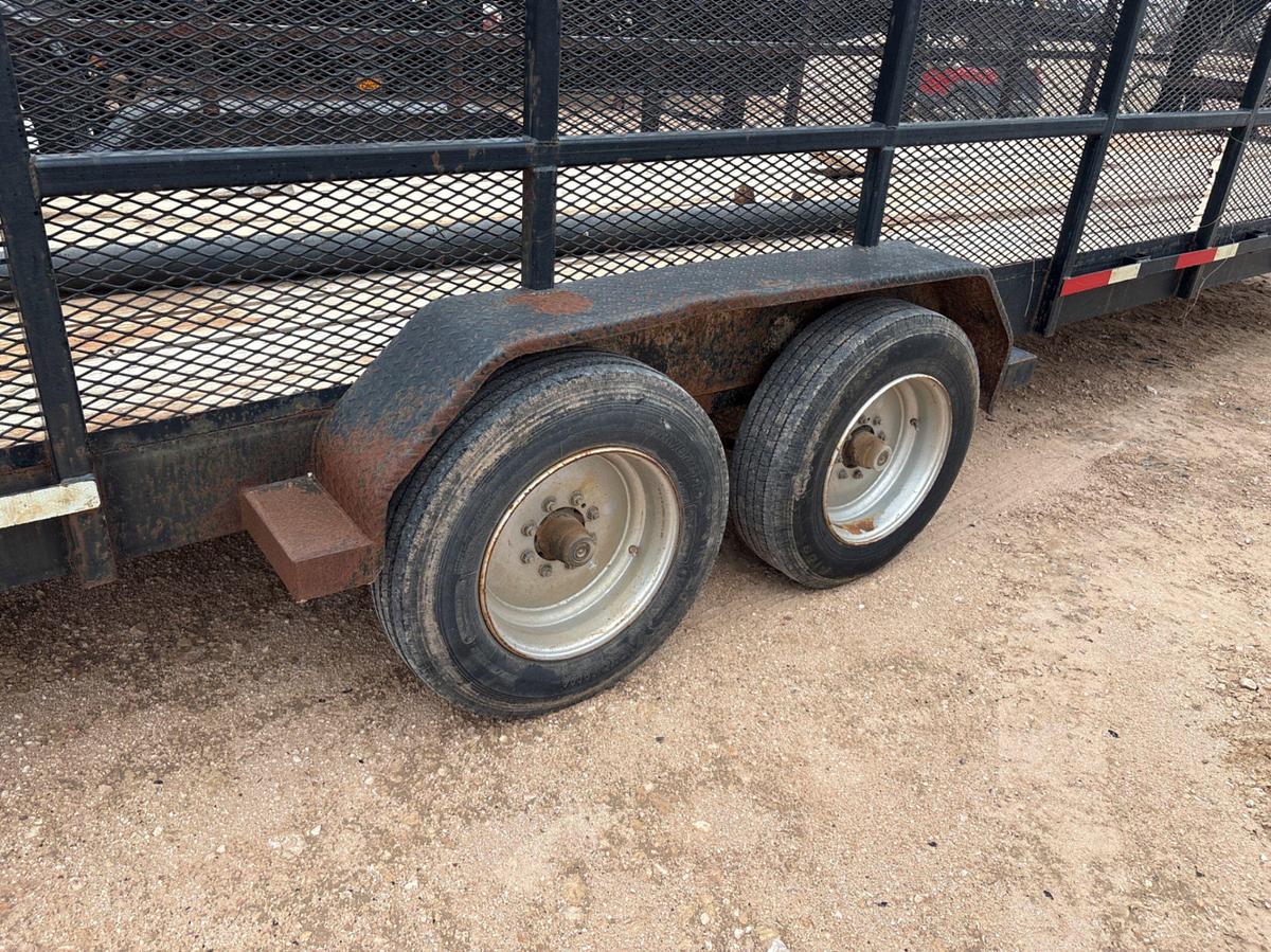 Used 2015 TEXAS PRIDE 30’ X 7’ T/A GOOSENECK TRAILER